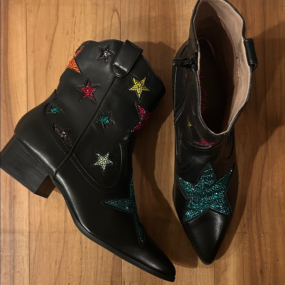 Betsey Johnson Star Sparkling Cowboy Ankle Boots